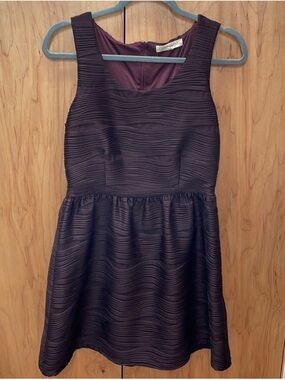 Rewind Sleeveless Fit-and-Flare Dress in Burgundy